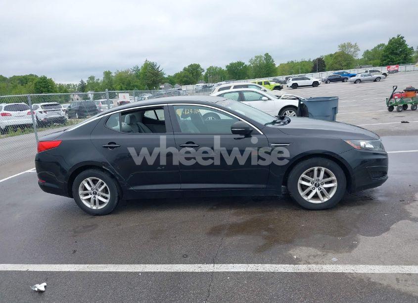 Photo 13 of 2011 Kia Optima LX (VIN KNAGM4A73B5108735)