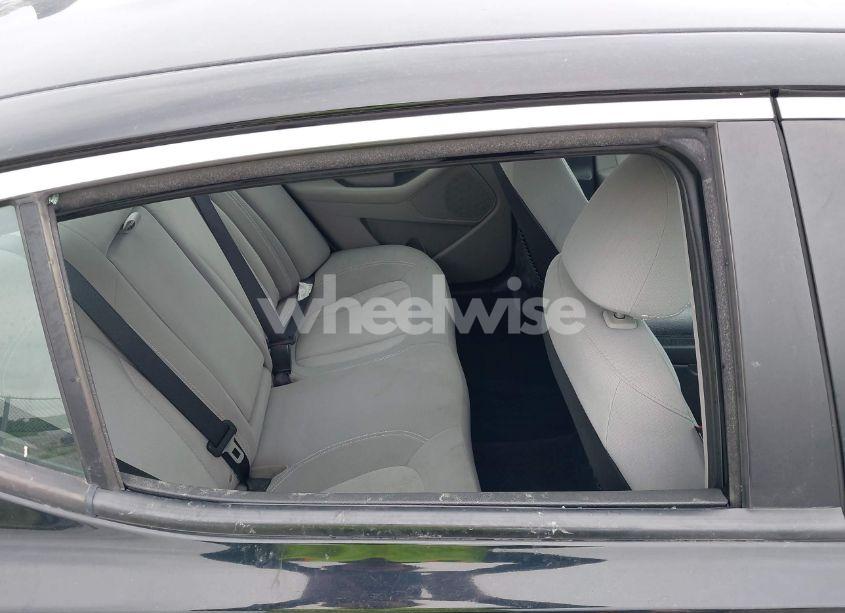 Photo 6 of 2011 Kia Optima LX (VIN KNAGM4A73B5108735)