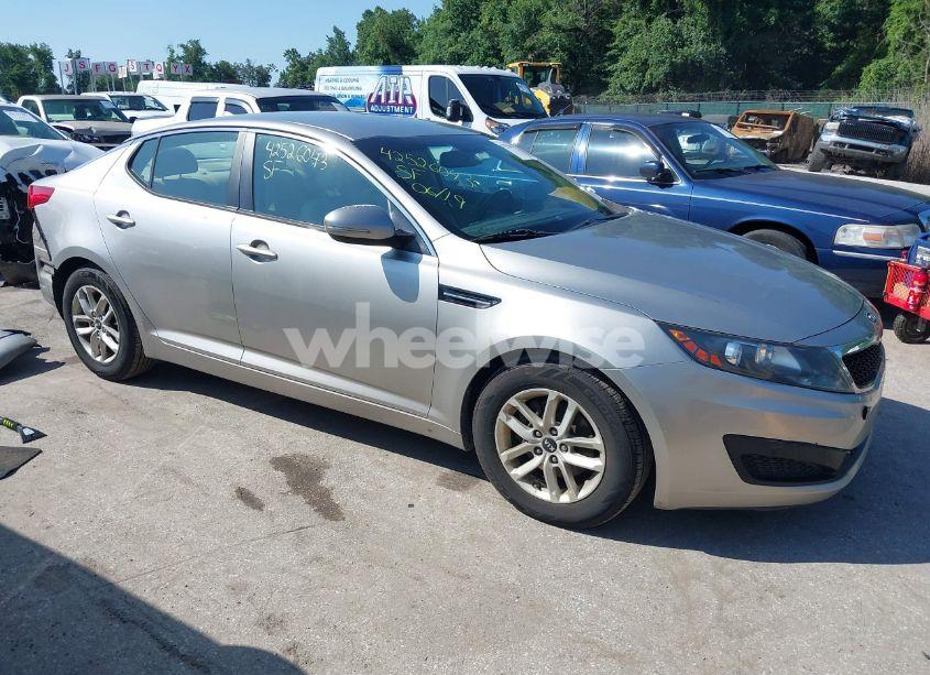 2011 Kia Optima LX (VIN KNAGM4A73B5129715) main photo