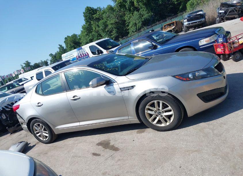 Photo 14 of 2011 Kia Optima LX (VIN KNAGM4A73B5129715)