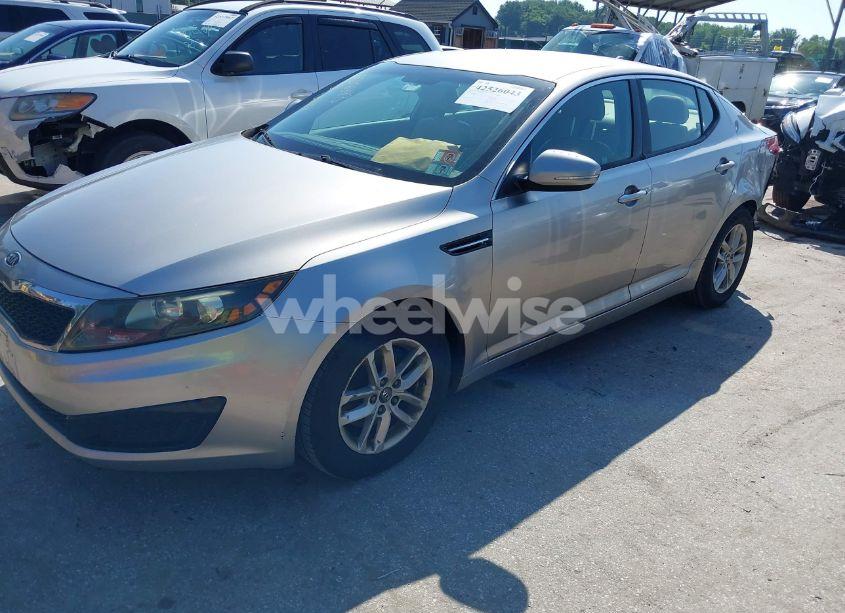Photo 2 of 2011 Kia Optima LX (VIN KNAGM4A73B5129715)