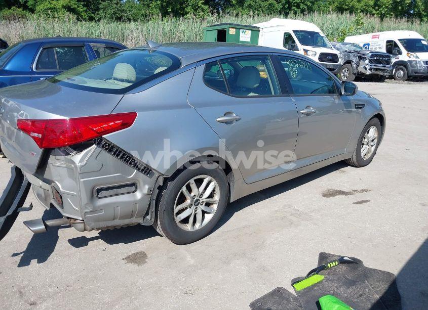 Photo 4 of 2011 Kia Optima LX (VIN KNAGM4A73B5129715)