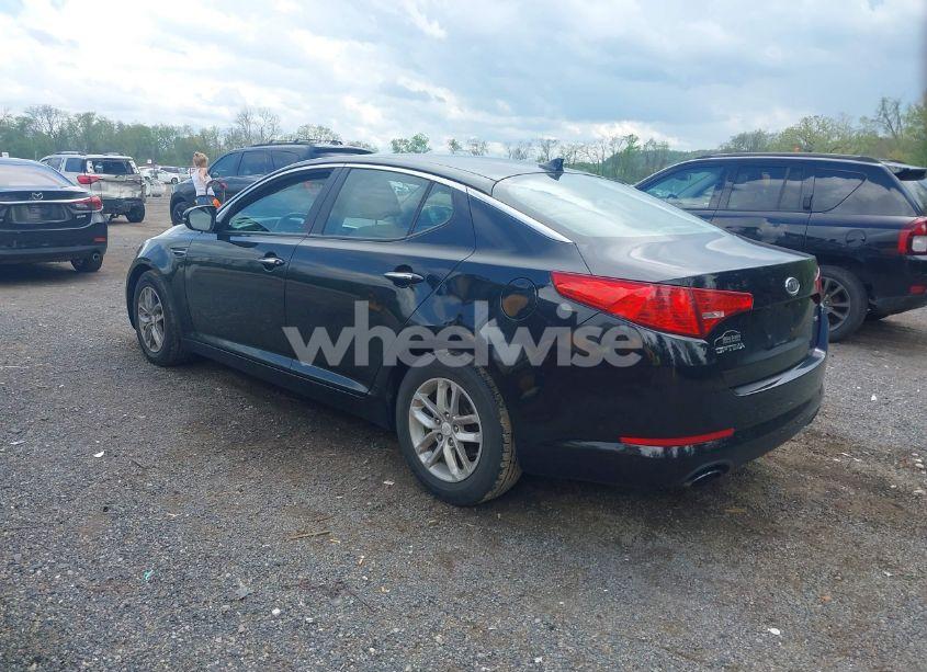 Photo 3 of 2012 Kia Optima LX (VIN KNAGM4A73C5287487)