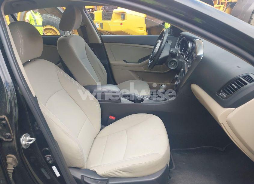 Photo 5 of 2012 Kia Optima LX (VIN KNAGM4A73C5287487)