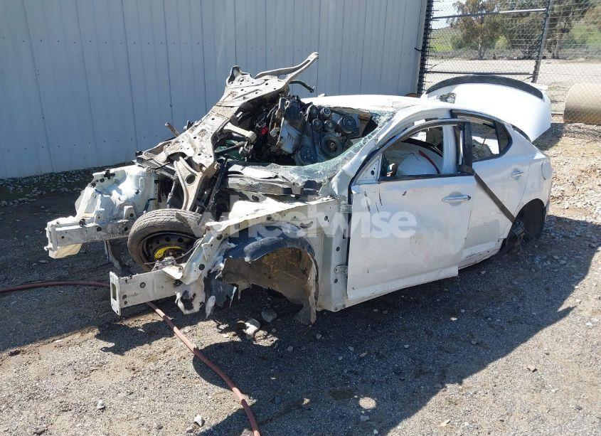 Photo 2 of 2015 Kia Optima LX (VIN KNAGM4A73F5546709)