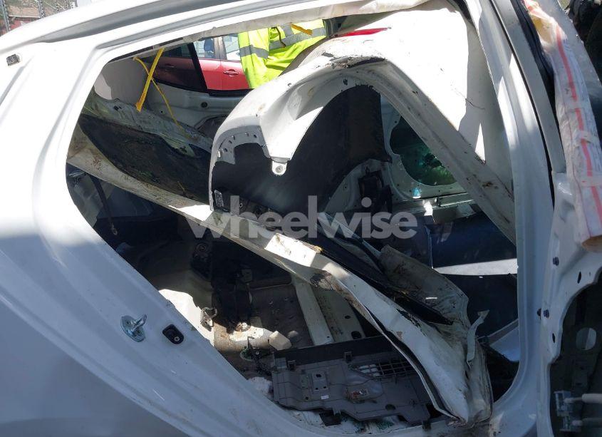 Photo 8 of 2015 Kia Optima LX (VIN KNAGM4A73F5546709)