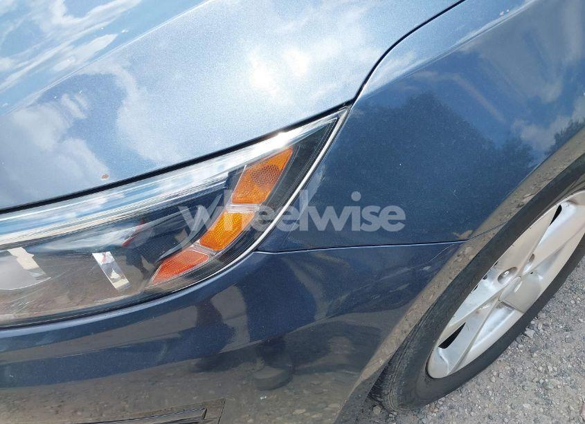 Photo 6 of 2015 Kia Optima LX (VIN KNAGM4A73F5556074)