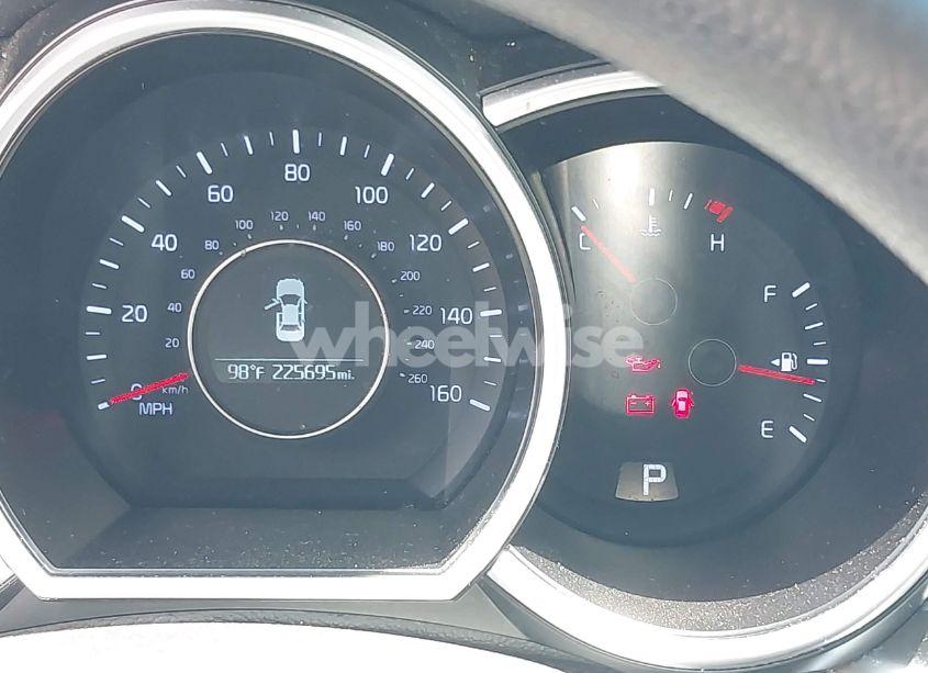 Photo 7 of 2015 Kia Optima LX (VIN KNAGM4A73F5556074)