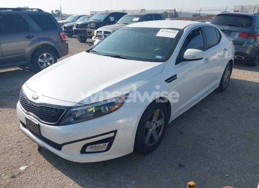 Photo 2 of 2015 Kia Optima LX (VIN KNAGM4A73F5559606)