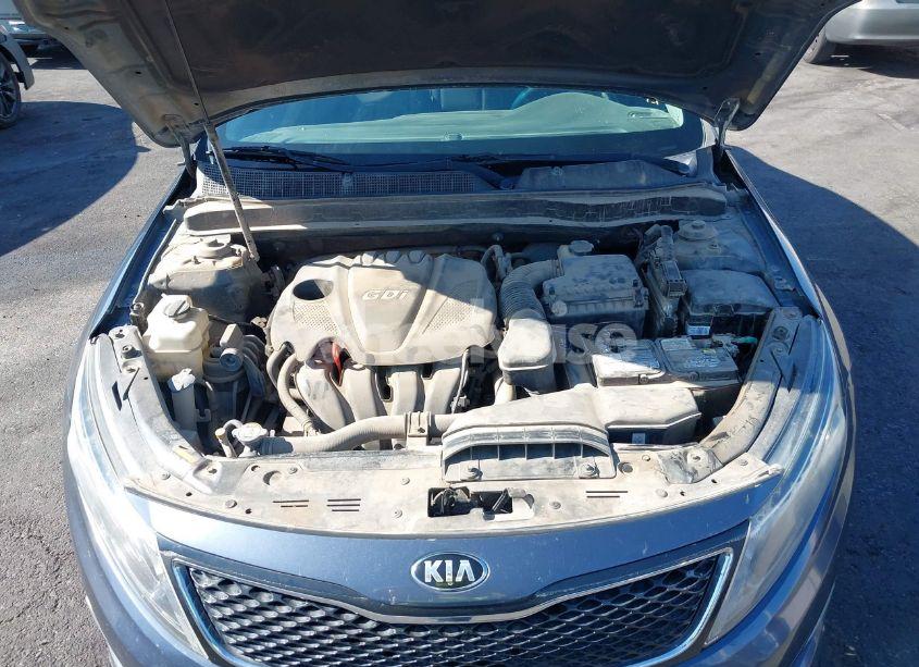 Photo 10 of 2015 Kia Optima LX (VIN KNAGM4A73F5605256)