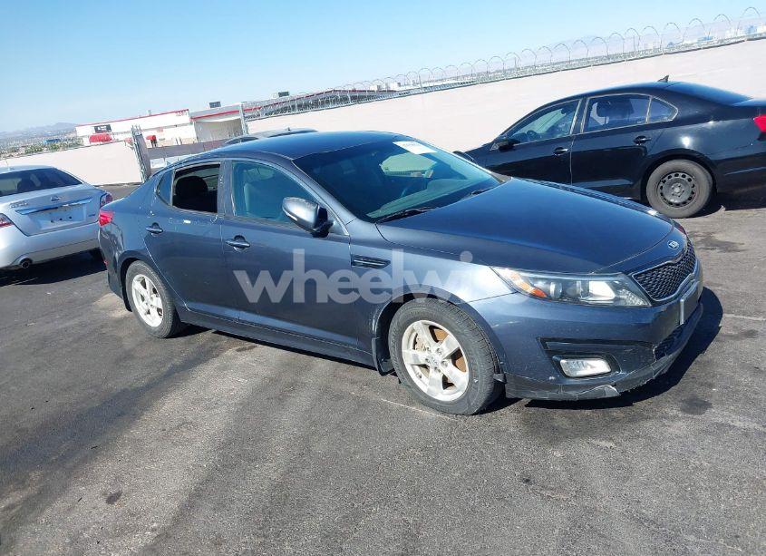 Photo 12 of 2015 Kia Optima LX (VIN KNAGM4A73F5605256)