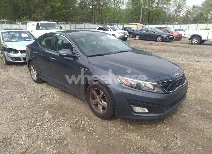 2015 Kia Optima LX (VIN KNAGM4A73F5611218) main photo