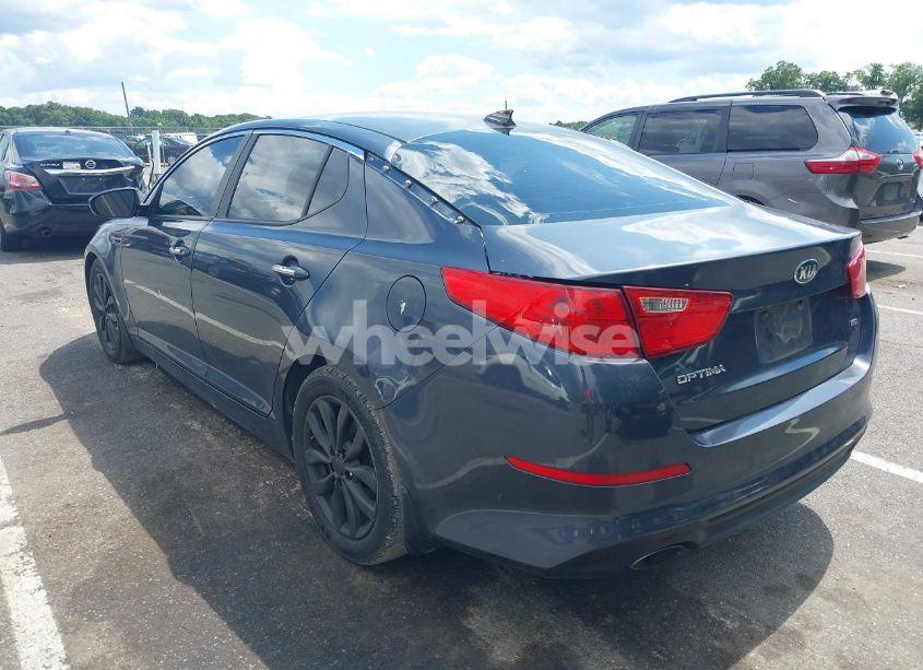 Photo 3 of 2015 Kia Optima LX (VIN KNAGM4A73F5613986)