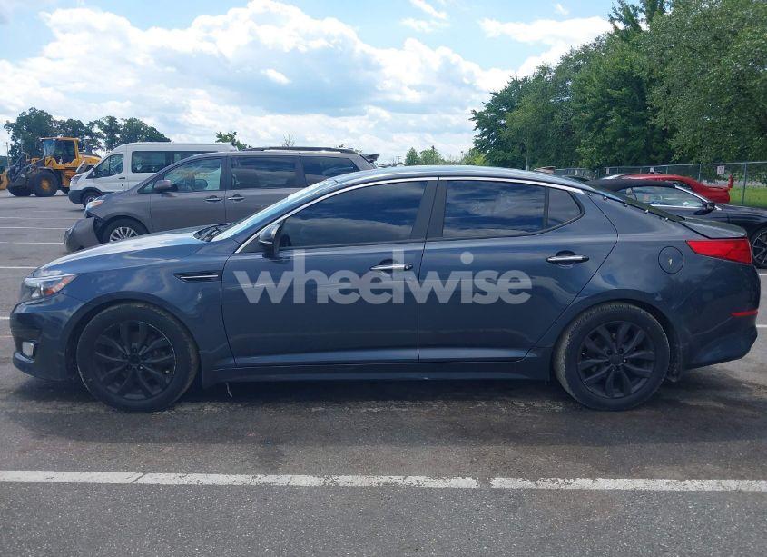 Photo 6 of 2015 Kia Optima LX (VIN KNAGM4A73F5613986)