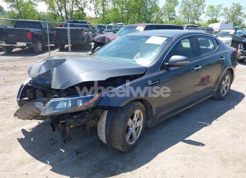 Photo 2 of 2015 Kia Optima LX (VIN KNAGM4A73F5642758)