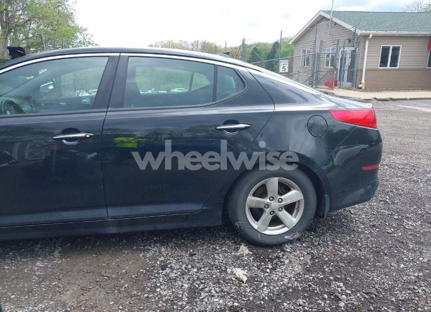 Photo 14 of 2015 Kia Optima LX (VIN KNAGM4A73F5651590)