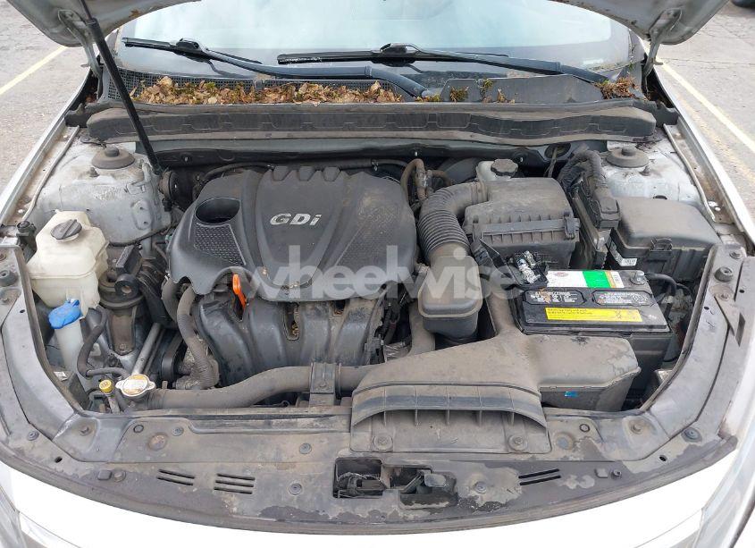 Photo 10 of 2011 Kia Optima LX (VIN KNAGM4A74B5117234)