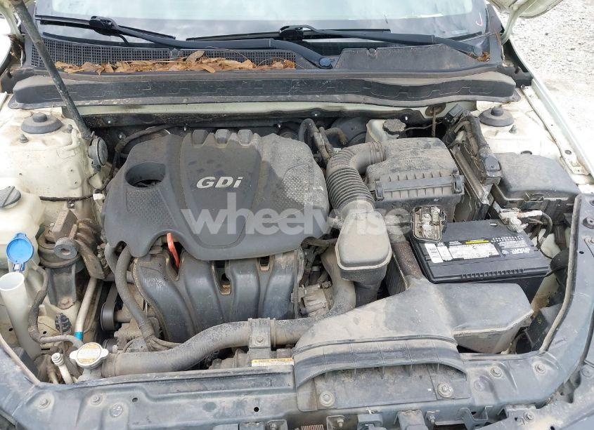 Photo 10 of 2011 Kia Optima LX (VIN KNAGM4A74B5155613)