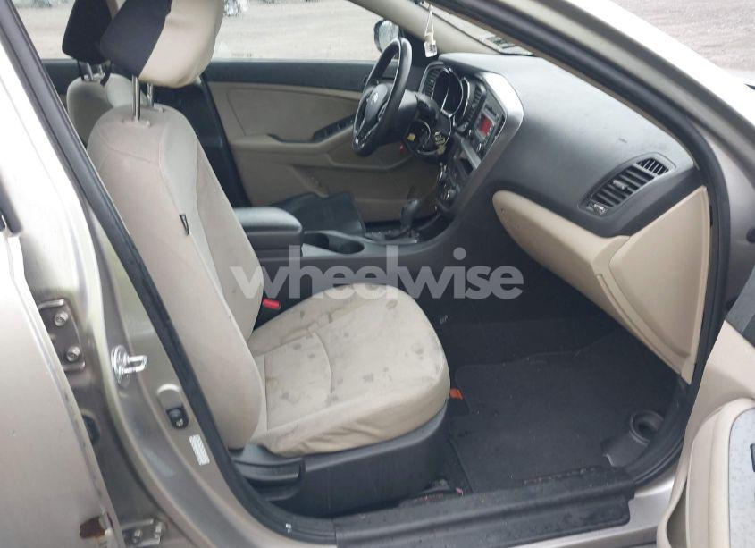 Photo 5 of 2012 Kia Optima LX (VIN KNAGM4A74C5274439)