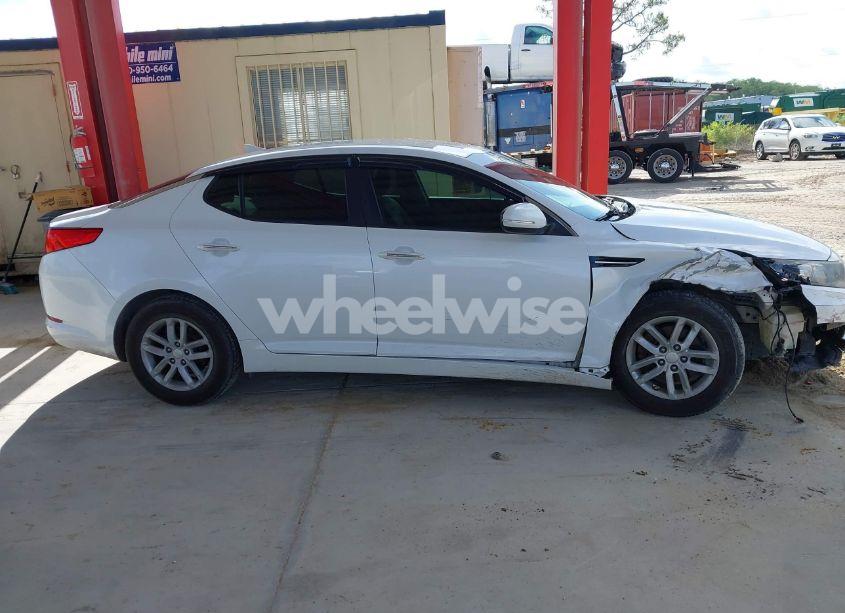 Photo 13 of 2012 Kia Optima LX (VIN KNAGM4A74C5289913)