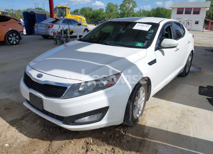Photo 2 of 2012 Kia Optima LX (VIN KNAGM4A74C5289913)