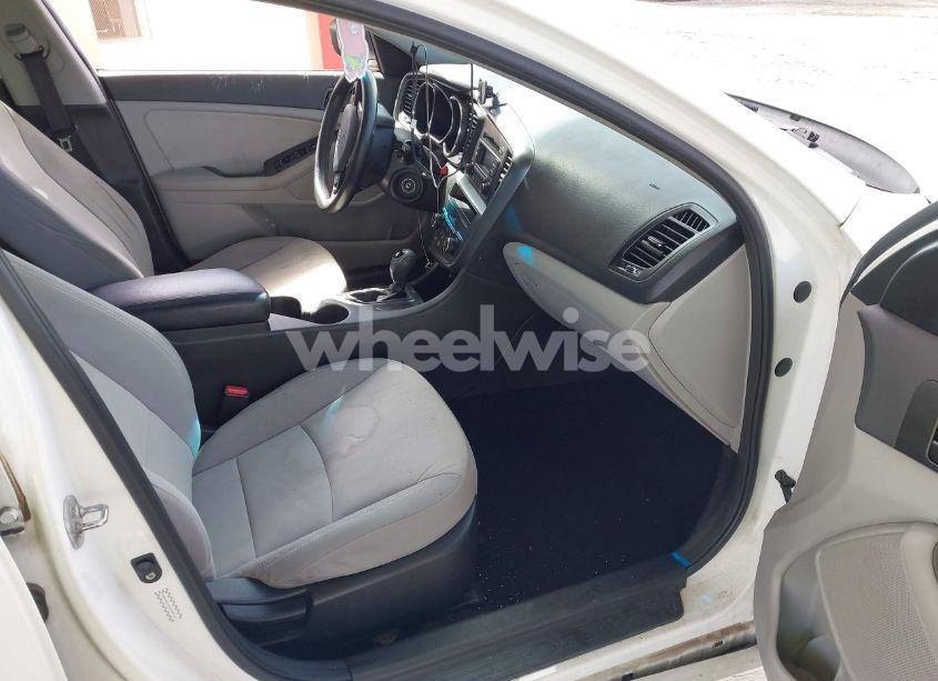 Photo 5 of 2012 Kia Optima LX (VIN KNAGM4A74C5289913)