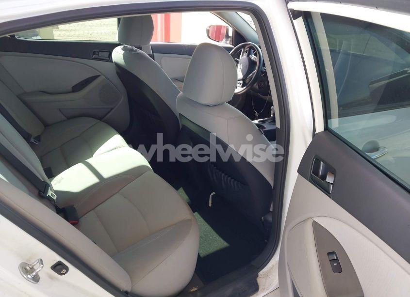 Photo 8 of 2012 Kia Optima LX (VIN KNAGM4A74C5289913)