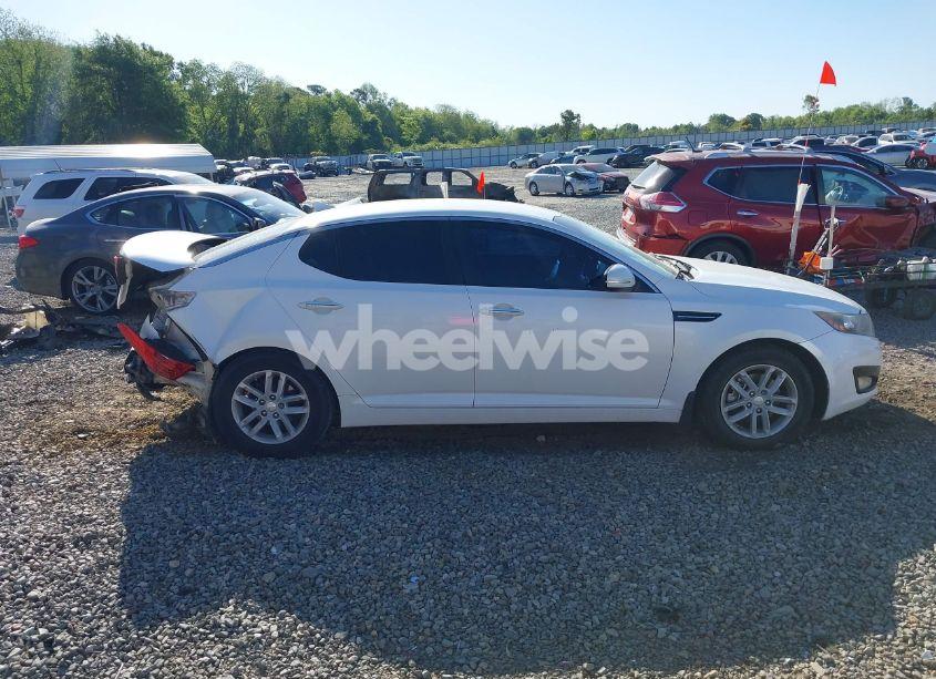 Photo 6 of 2013 Kia Optima LX (VIN KNAGM4A74D5339470)