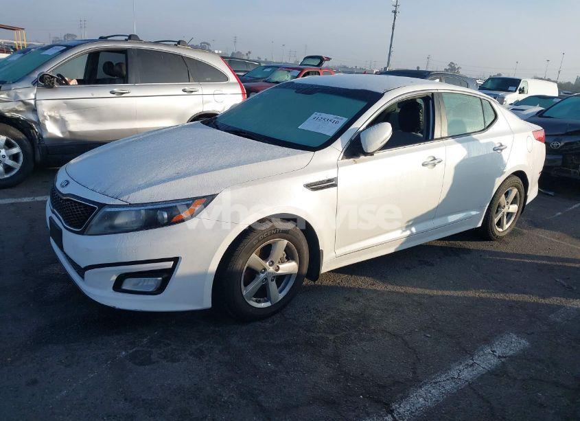 Photo 2 of 2014 Kia Optima LX (VIN KNAGM4A74E5513135)