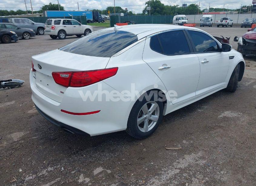 Photo 4 of 2015 Kia Optima LX (VIN KNAGM4A74F5653459)