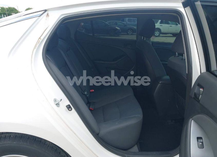 Photo 8 of 2015 Kia Optima LX (VIN KNAGM4A74F5653459)