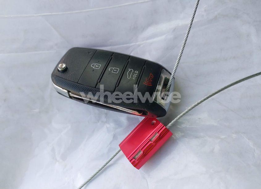 Photo 11 of 2015 Kia Optima LX (VIN KNAGM4A74F5664784)