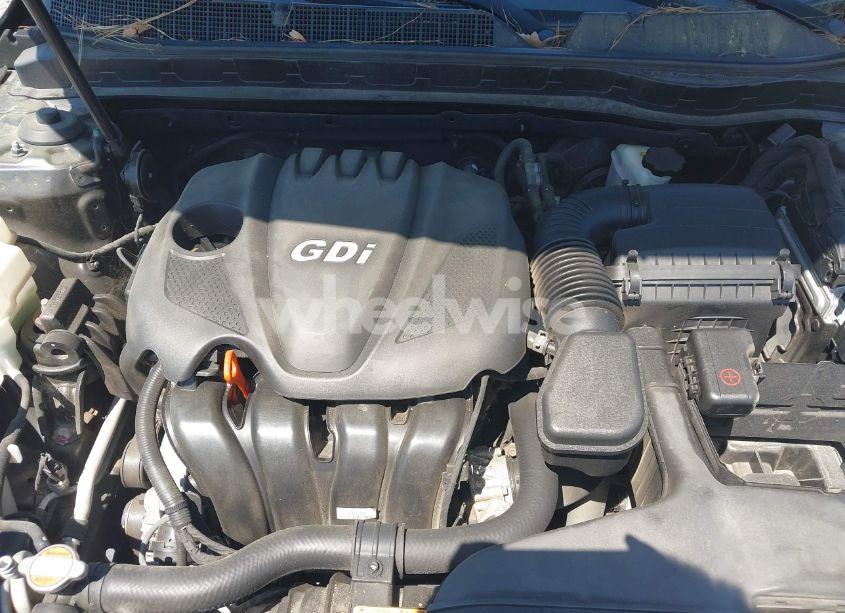 Photo 10 of 2011 Kia Optima LX (VIN KNAGM4A75B5069596)