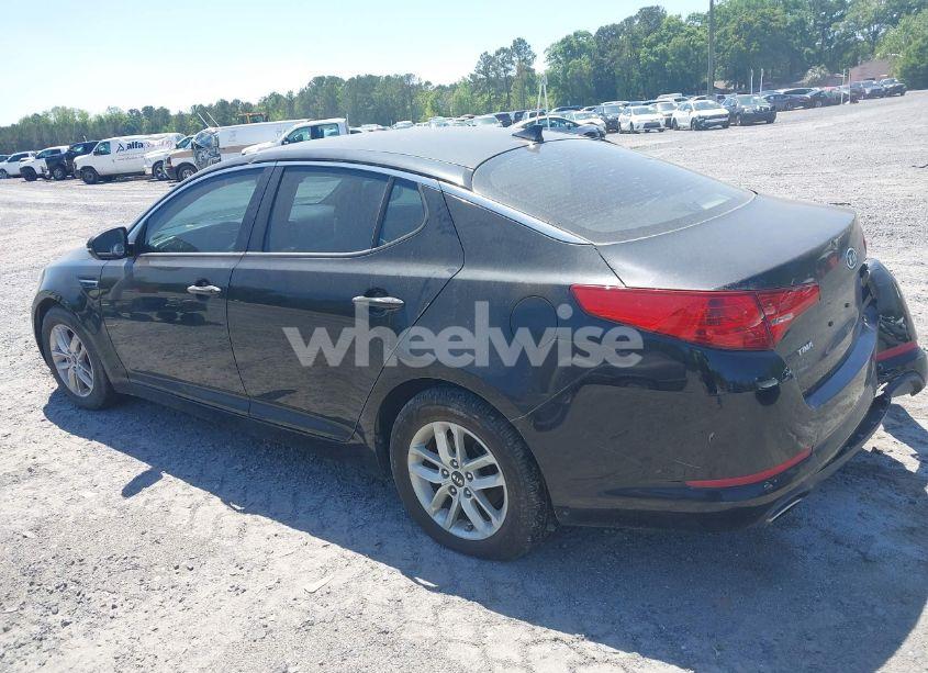 Photo 3 of 2011 Kia Optima LX (VIN KNAGM4A75B5069596)