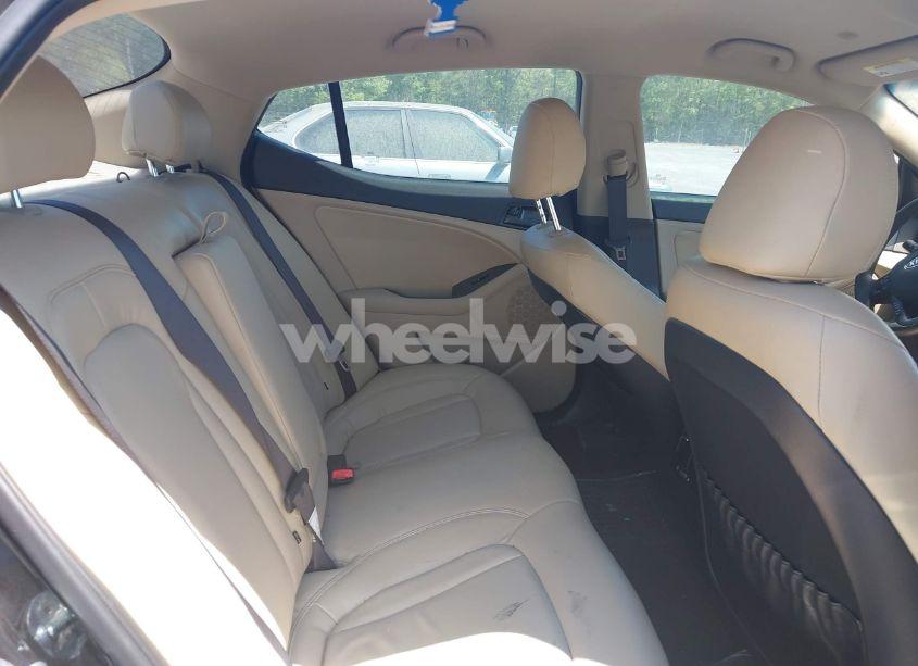 Photo 8 of 2011 Kia Optima LX (VIN KNAGM4A75B5069596)