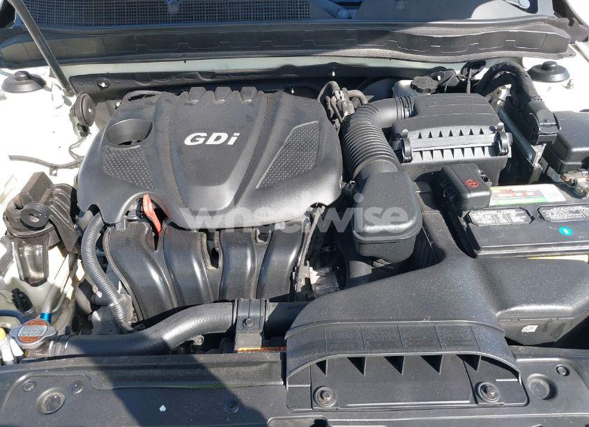 Photo 10 of 2011 Kia Optima LX (VIN KNAGM4A75B5157595)