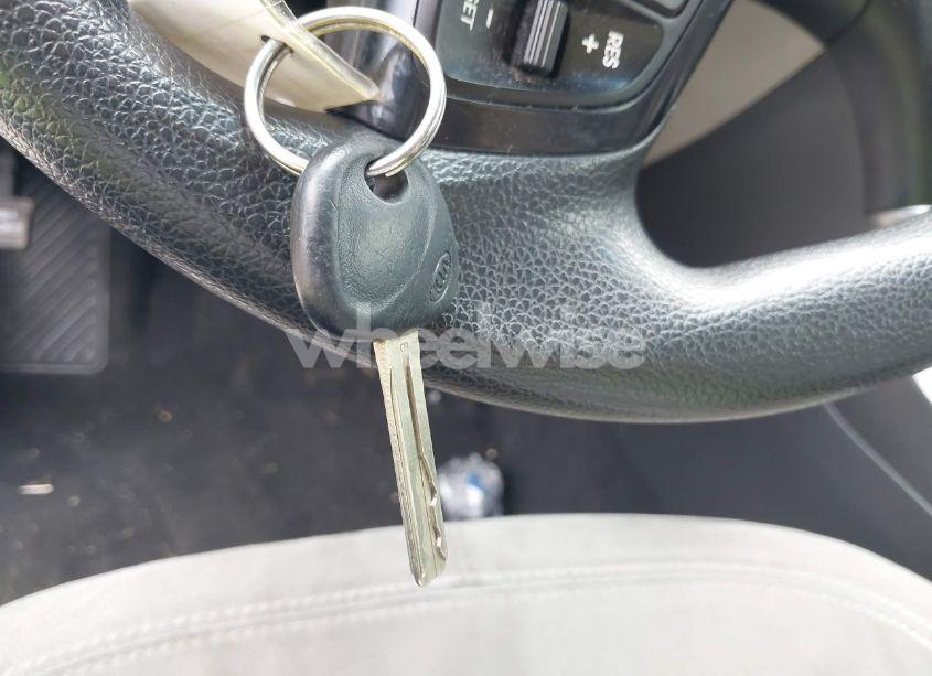 Photo 11 of 2011 Kia Optima LX (VIN KNAGM4A75B5167365)