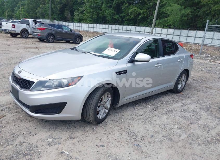 Photo 2 of 2011 Kia Optima LX (VIN KNAGM4A75B5167365)