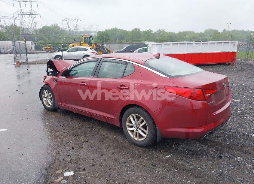 Photo 3 of 2011 Kia Optima LX (VIN KNAGM4A75B5168564)