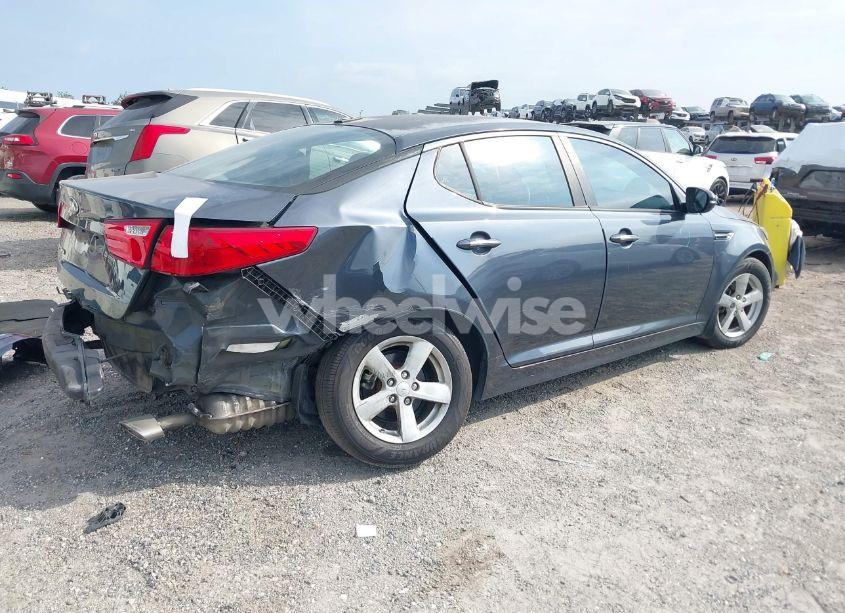 Photo 4 of 2015 Kia Optima LX (VIN KNAGM4A75F5547893)