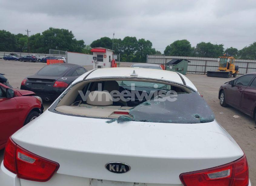 Photo 14 of 2015 Kia Optima LX (VIN KNAGM4A75F5562961)