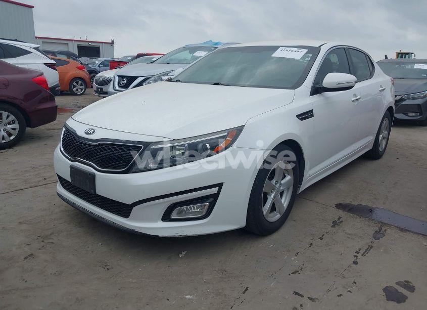 Photo 2 of 2015 Kia Optima LX (VIN KNAGM4A75F5562961)