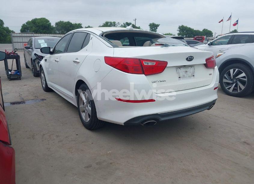 Photo 3 of 2015 Kia Optima LX (VIN KNAGM4A75F5562961)