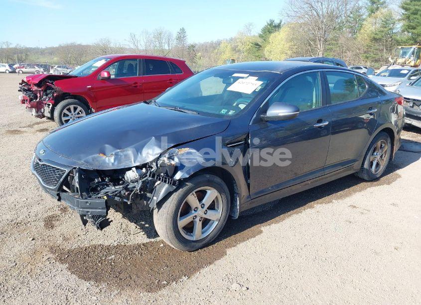 Photo 2 of 2015 Kia Optima LX (VIN KNAGM4A75F5569795)