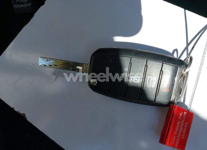 Photo 11 of 2015 Kia Optima LX (VIN KNAGM4A75F5570168)