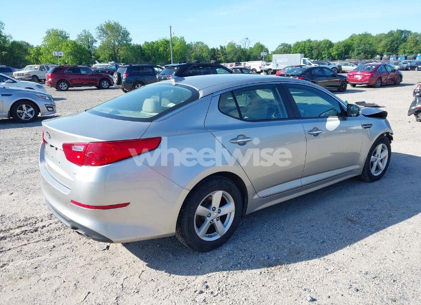 Photo 4 of 2015 Kia Optima LX (VIN KNAGM4A75F5570168)