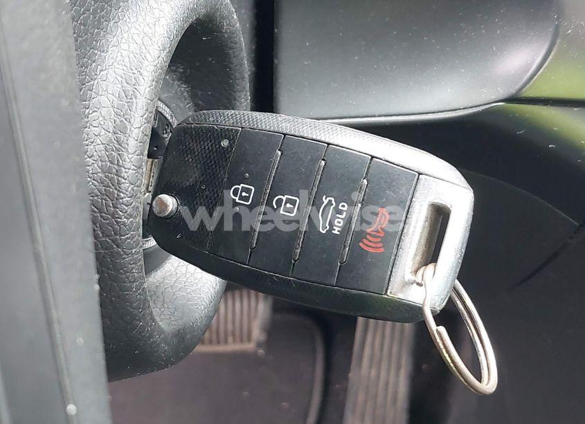 Photo 11 of 2015 Kia Optima LX (VIN KNAGM4A75F5599542)