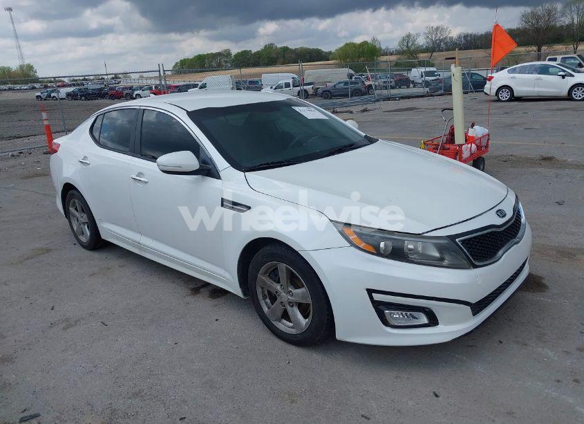 2015 Kia Optima LX (VIN KNAGM4A75F5640302) main photo