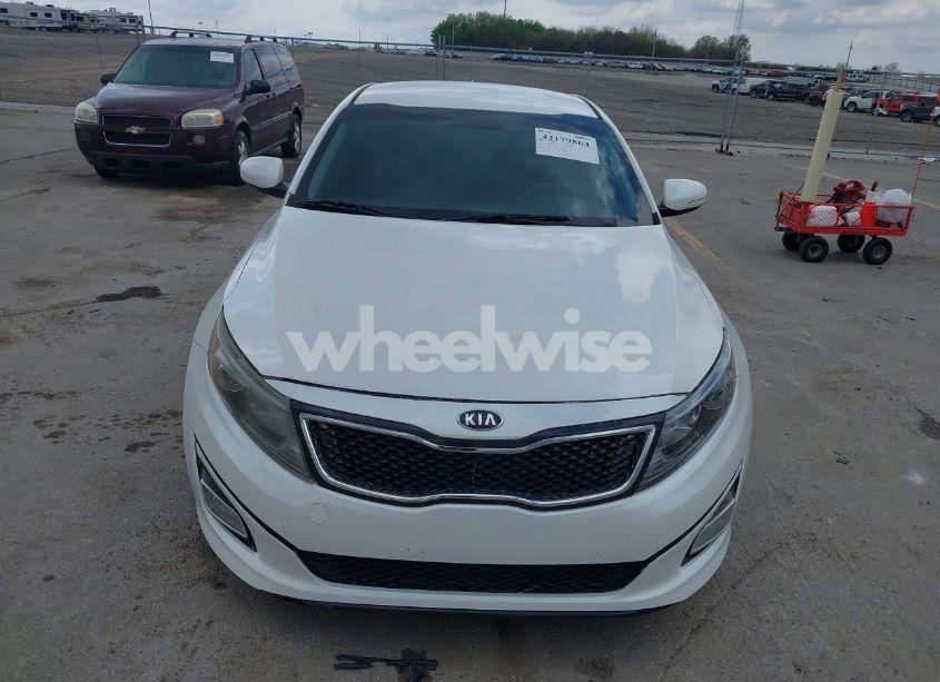 Photo 6 of 2015 Kia Optima LX (VIN KNAGM4A75F5640302)