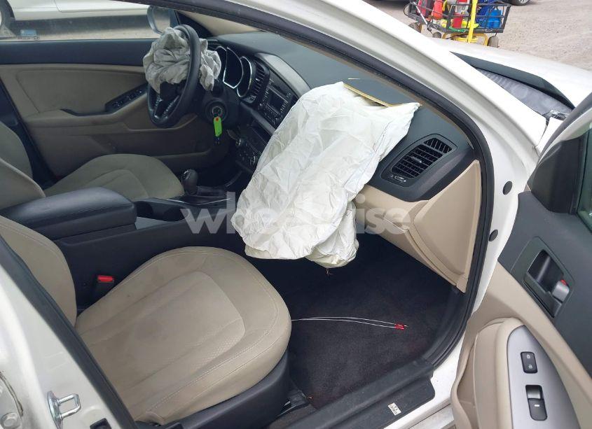 Photo 5 of 2011 Kia Optima LX (VIN KNAGM4A76B5065525)